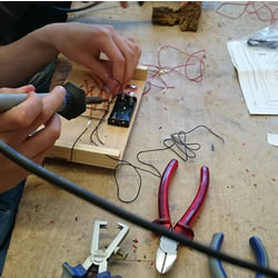 Themenfeld: Elektronische Stromkreise